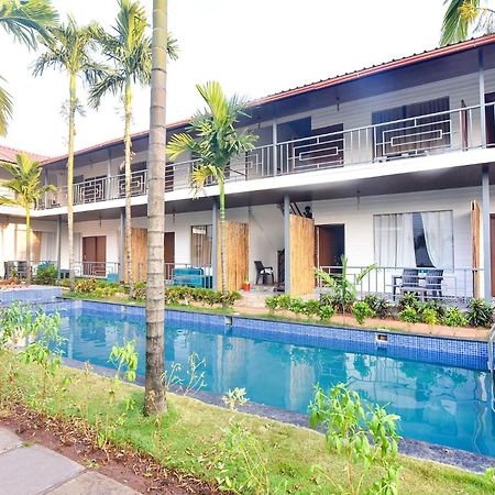 Fabhotel Morjim Bliss - 500M From Morjim Beach Ngoại thất bức ảnh