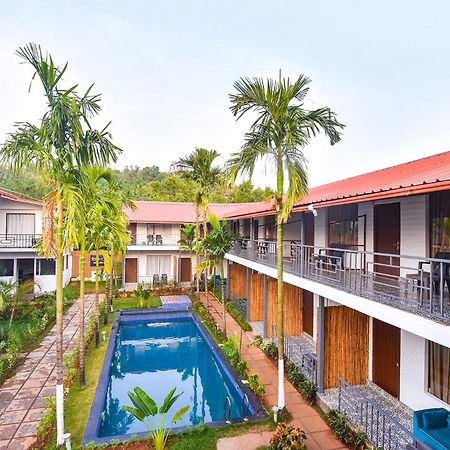 Fabhotel Morjim Bliss - 500M From Morjim Beach Ngoại thất bức ảnh